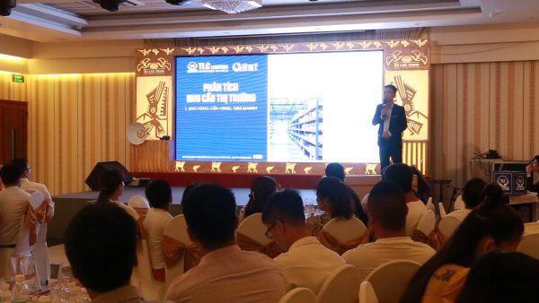 Ông Lê Thanh Hà - Giám đốc Marketing chia sẻ về các sản phẩm mới và chương trình tri ân
