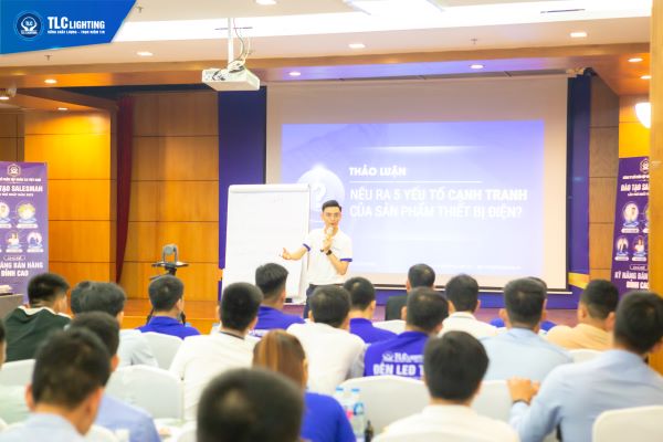 Ông Trần Đăng Khoa - Giám đốc Marketing TLC Việt Nam